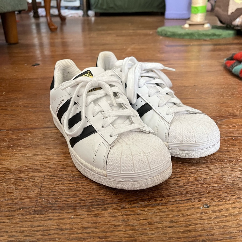 Adidas superstar - womens size 7